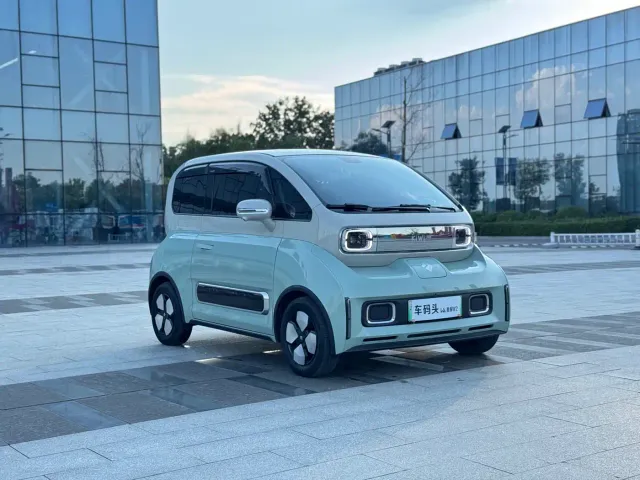 Baojun KiWi EV — Фото автомобиля 4