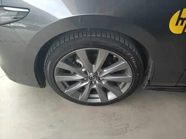 Mazda Axela — Фото автомобиля 22