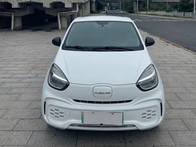 Roewe Clever — Фото автомобиля 2