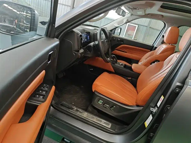 Haval H9 — Фото автомобиля 15