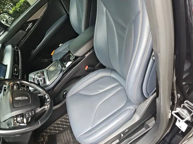 Lincoln Nautilus 2021 2.0T AWD Exclusive Edition — Фото автомобиля 11