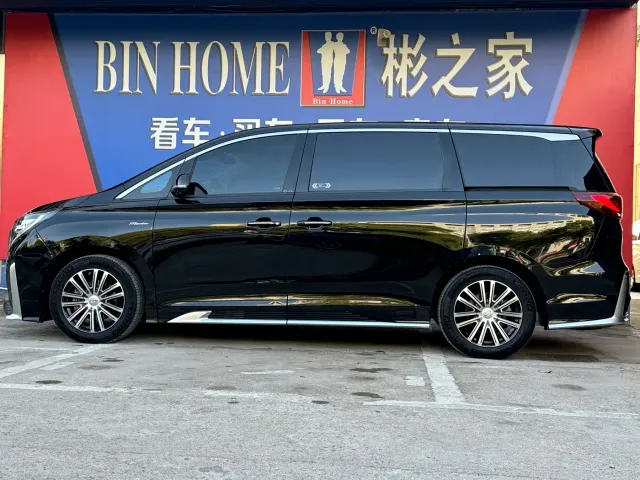 GAC Trumpchi M8 — Фото автомобиля 30