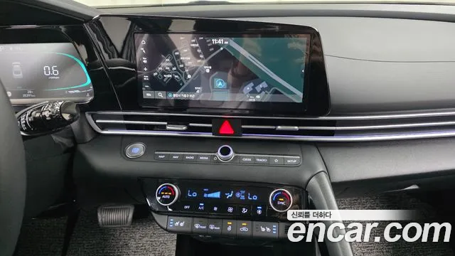 Hyundai Avante CN7 — Фото автомобиля 12