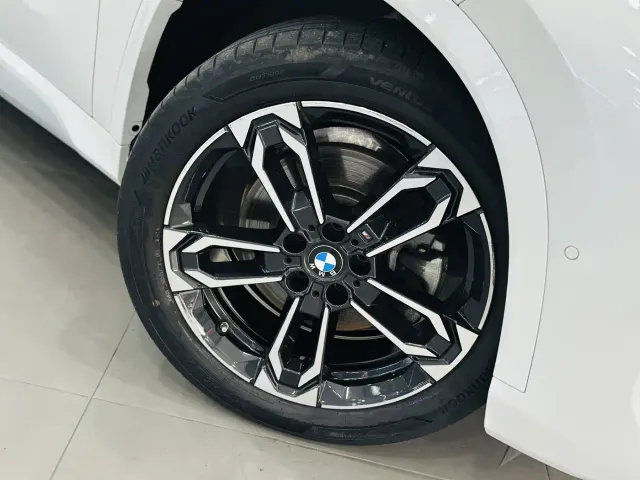 BMW X1 — Фото автомобиля 13