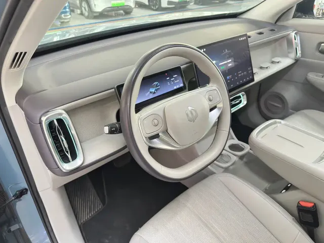 Leapmotor B10 — Фото автомобиля 7