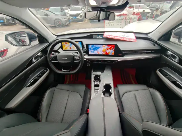 Changan Z6 — Фото автомобиля 5