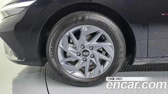 Hyundai AVANTE Новый Avante (CN7) — Фото автомобиля 5