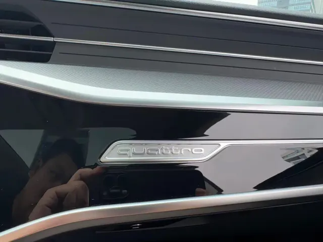 Audi Audi A7L 2024 45TFSI quattro S-line Vision Edition Crystal Package — Фото автомобиля 8