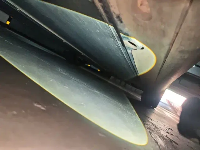 Tesla Model Y — Фото автомобиля 16