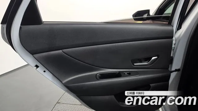 Hyundai Avante CN7 — Фото автомобиля 14