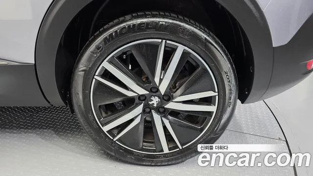 Peugeot 5008 — Фото автомобиля 6