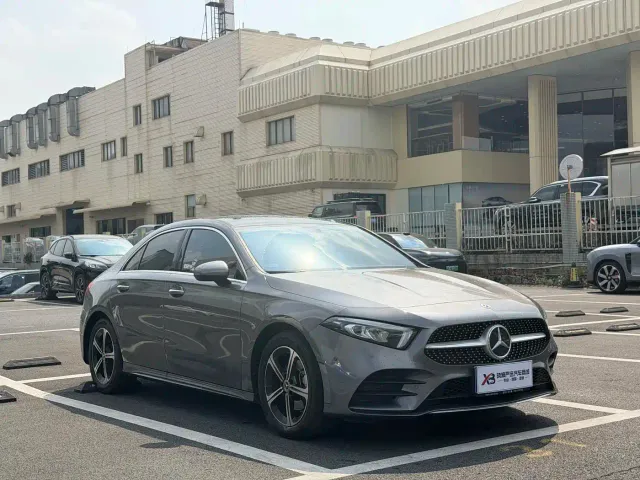 Mercedes-Benz A-Class — Фото автомобиля 3