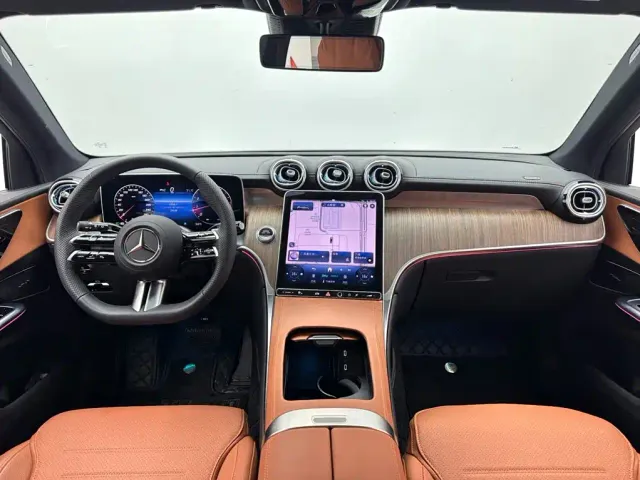 Mercedes-Benz GLC-Class — Фото автомобиля 10