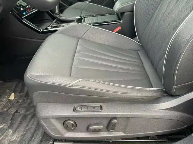 Volkswagen Passat — Фото автомобиля 24