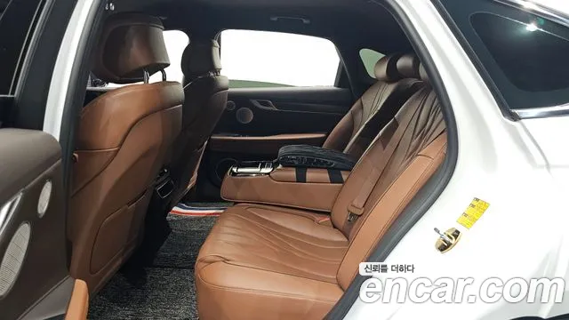 Genesis G80 Electrified G80 (RG3) — Фото автомобиля 10
