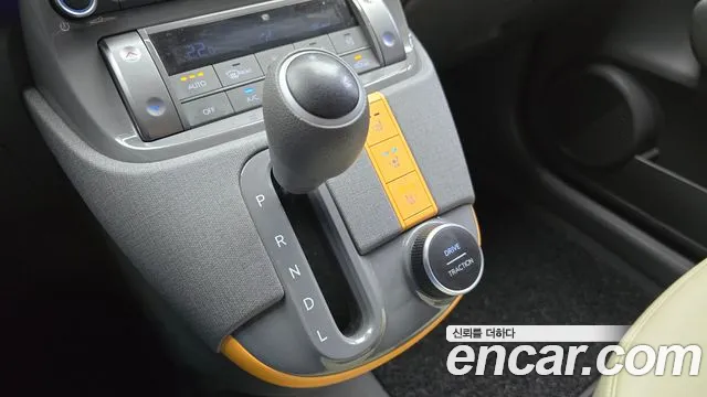 Hyundai Casper Casper Essential — Фото автомобиля 9