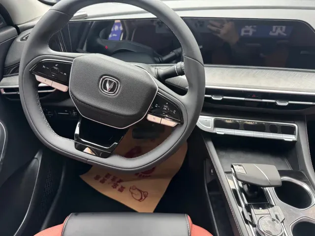 Changan Eado — Фото автомобиля 7