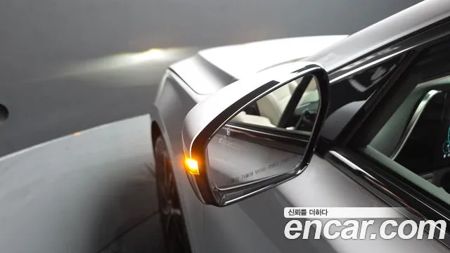 Hyundai Grandeur New — Фото автомобиля 28