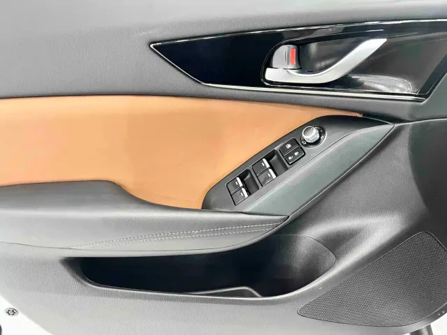 Mazda CX-4 — Фото автомобиля 11