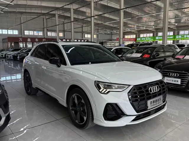 Audi Q3 — Фото автомобиля 3