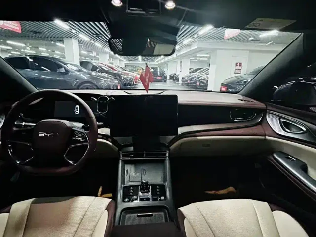 BYD Seal — Фото автомобиля 8