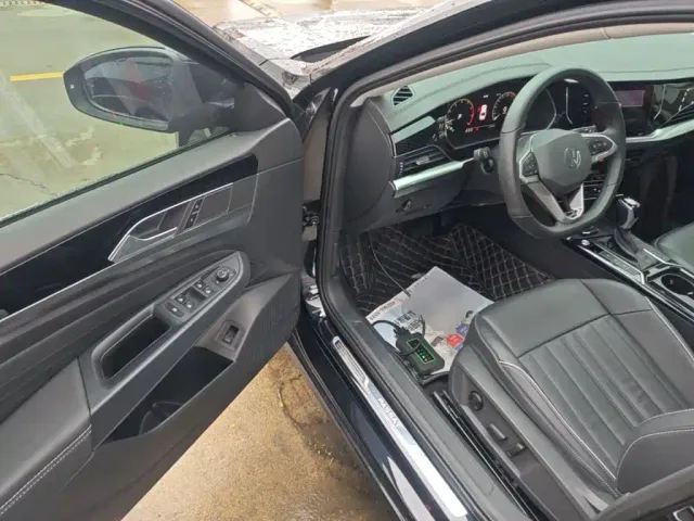 Volkswagen Passat — Фото автомобиля 15