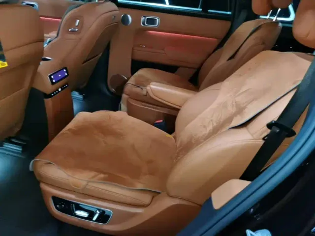 Li Auto L9 — Фото автомобиля 16