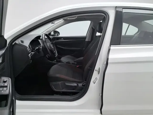 Volkswagen Bora 2021 1.5L Automatic Comfort Smart Edition — Фото автомобиля 10