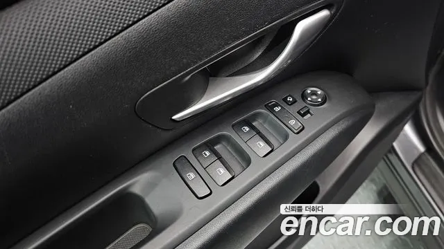 Hyundai Tucson Tucson (NX4) Бензин 1.6 турбо 2WD — Фото автомобиля 12