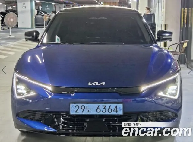 Kia EV6 — Фото автомобиля 2