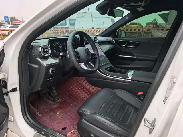 Mercedes-Benz C-Class — Фото автомобиля 4