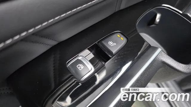 Kia Sorento Sorento 4-е поколение Бензин 2.5T 2WD — Фото автомобиля 23