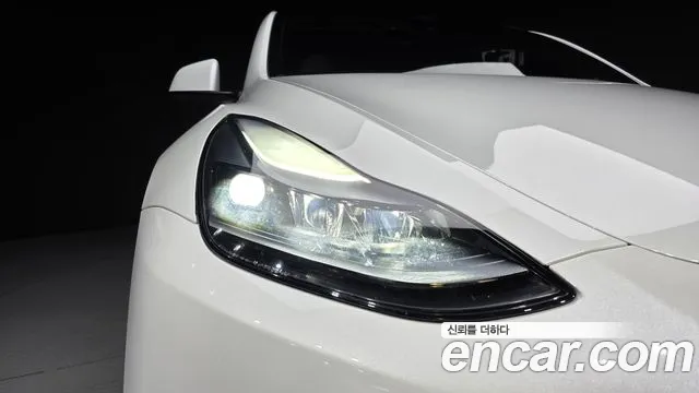 Tesla Model Y — Фото автомобиля 7