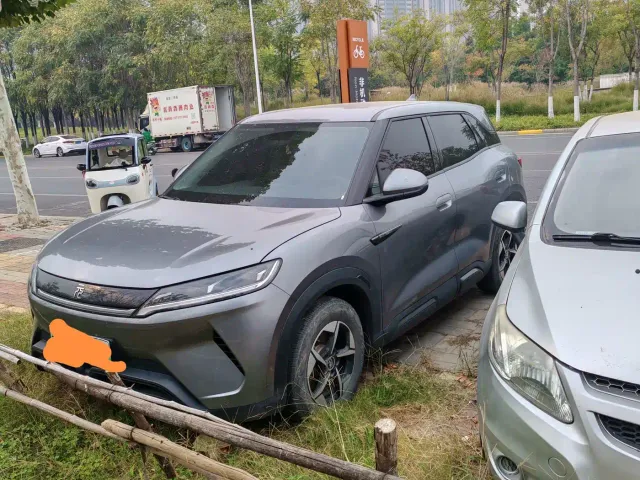 Фотография автомобиля — BYD Yuan UP