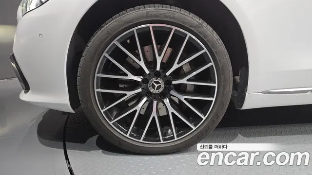 Mercedes-Benz S-Class — Фото автомобиля 5