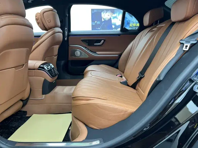 Mercedes-Benz S-Class — Фото автомобиля 19