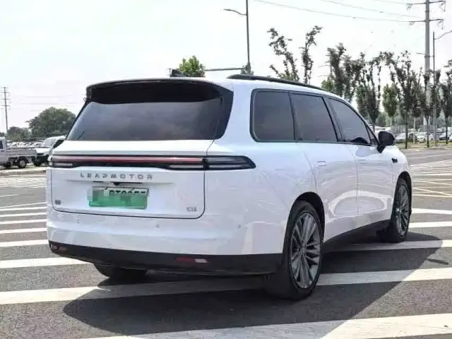Leapmotor C16 — Фото автомобиля 7