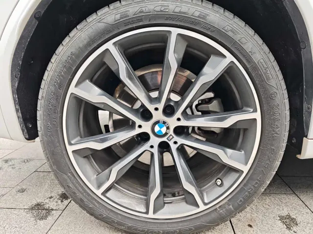 BMW X3 — Фото автомобиля 12