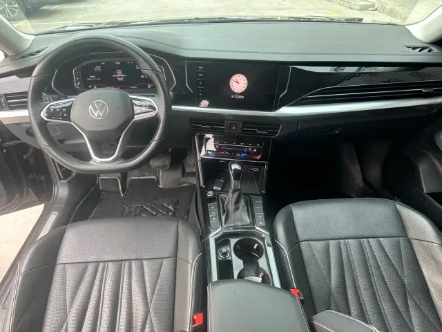 Volkswagen Passat — Фото автомобиля 6