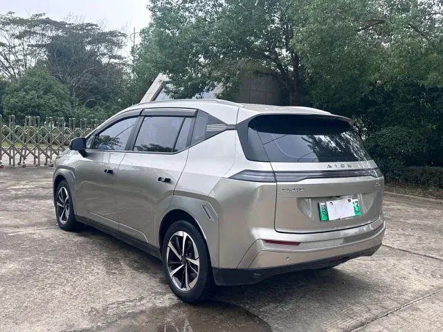 GAC Aion Y — Фото автомобиля 21