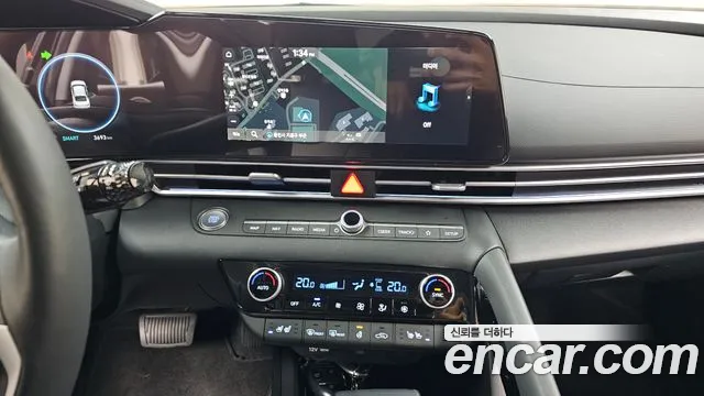 Hyundai AVANTE Новый Avante (CN7) — Фото автомобиля 10