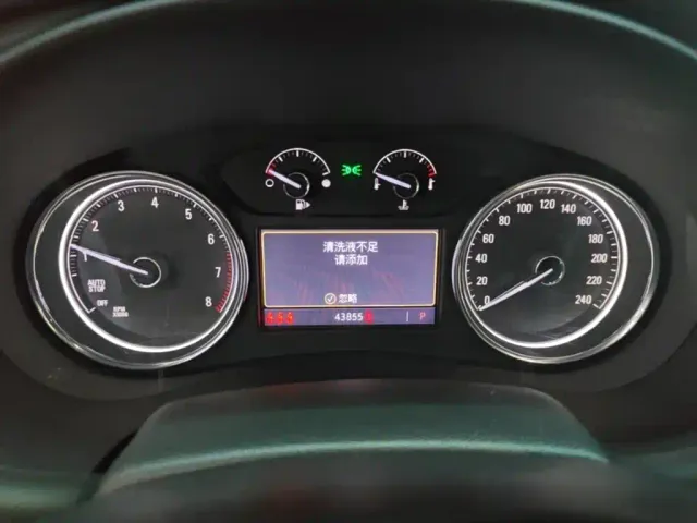 Buick LaCrosse — Фото автомобиля 11