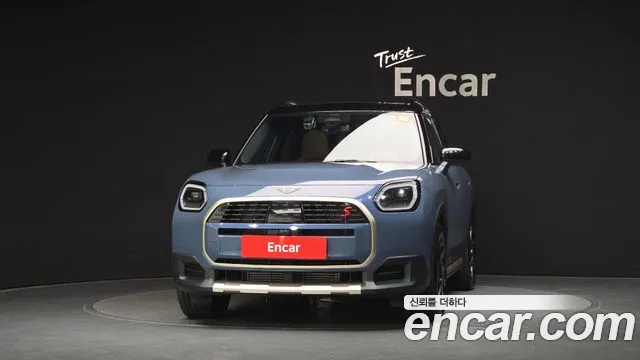 MINI Countryman 3rd Gen — Фото автомобиля 3