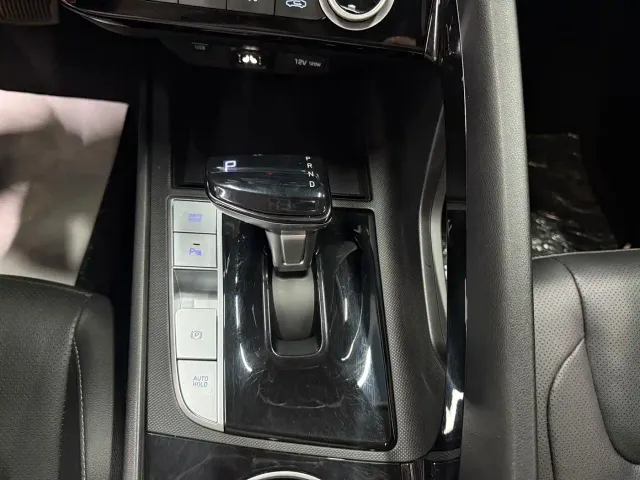 Hyundai Elantra — Фото автомобиля 13