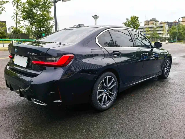 BMW 3 Series — Фото автомобиля 7
