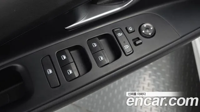Hyundai AVANTE Avante (CN7) — Фото автомобиля 23