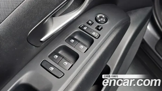 Hyundai Tucson Tucson (NX4) Бензин 1.6 турбо 2WD — Фото автомобиля 27