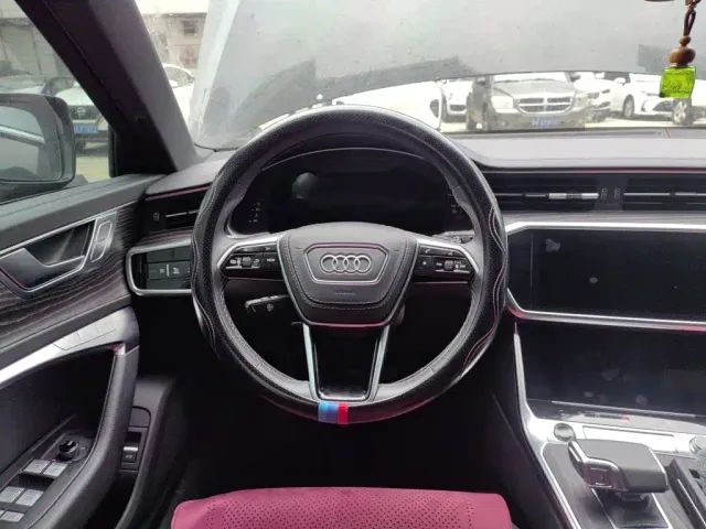 Audi A6L — Фото автомобиля 2