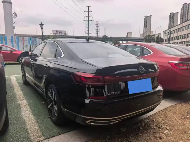 Volkswagen Passat — Фото автомобиля 6