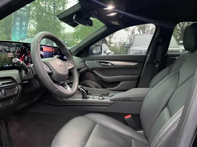 Cadillac CT5 — Фото автомобиля 5
